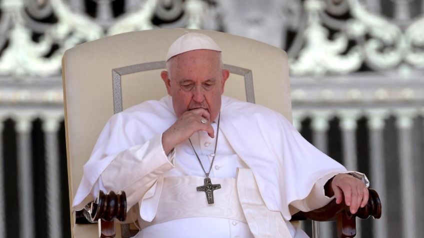 Papa Francisco enfurece por bajos índices de natalidad: "No faltan más perros, sino bebés"