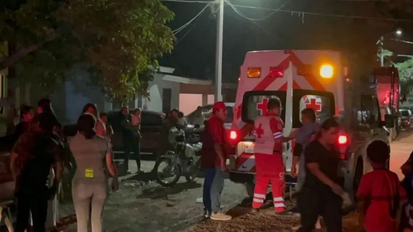 Hombre en estado de ebriedad incendia su casa con su familia adentro en Guasave, Sinaloa