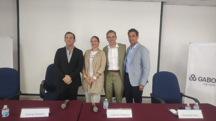 Lorenzo Córdova expone la relevancia de los jóvenes en la democracia