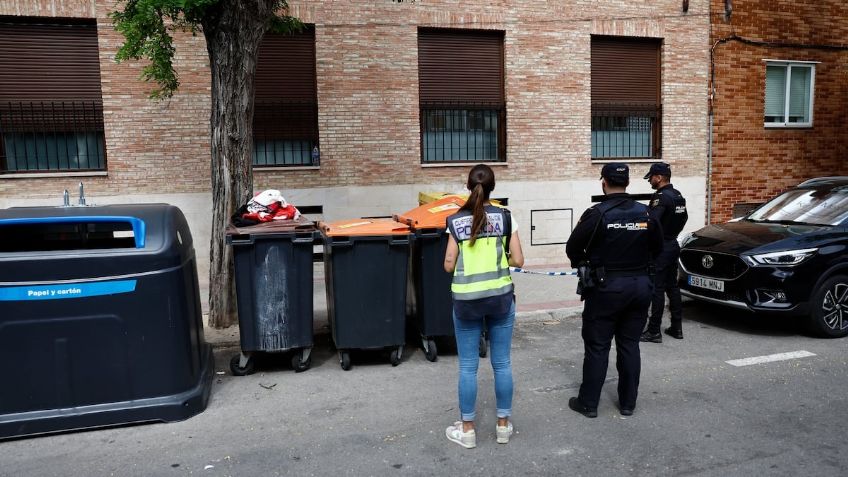 Alarma en España: Encuentran a bebé golpeada y sin vida en botes de basura