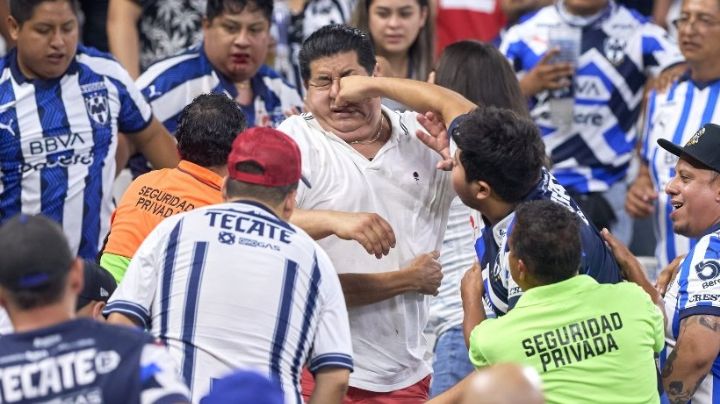 (VIDEO) Concachampions: Fans de Rayados inician brutal pelea tras eliminación del Monterrey