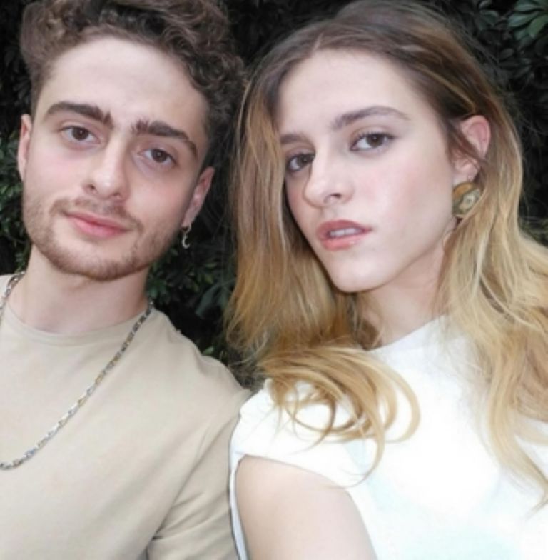 Nicolás Buenfil se reúne con su hermana Isabella Zedillo