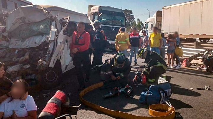 Accidente en la México-Puebla deja 11 heridos; cuatro estudiantes menores de edad