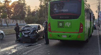 Fatídico accidente: Conductor muere al estrellarse contra RTP en el Bordo de Xochiaca