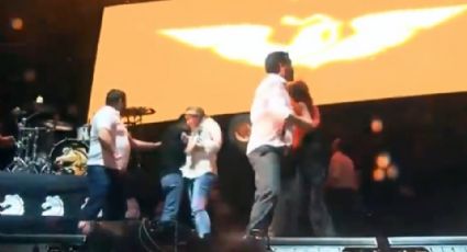 VIDEO: Se derrumba escenario de Jorge Máynez durante evento político en Nuevo León