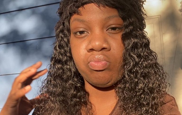 Sujeto balea a la madre de su hijo en Carolina del Norte