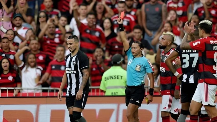 Mujeres árbitras hacen historia en la Copa América 2024