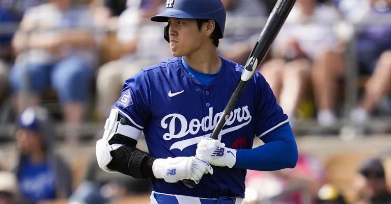 Ohtani solo ha podido lucir con el madero con los Dodgers