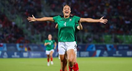 Rebeca Bernal, la heroína de Rayadas, celebra el tercer campeonato del equipo