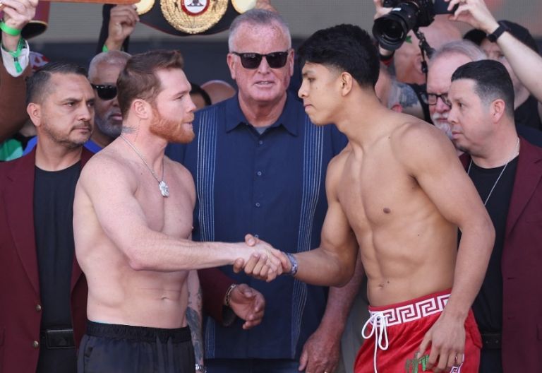 Ambos boxeadores cumplieron con el pesaje oficial