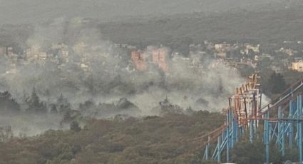 Incendio en el Bosque de Tlalpan se acerca a Six Flags; bomberos lo controlan