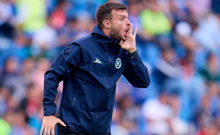 Martín Anselmi renueva con Cruz Azul