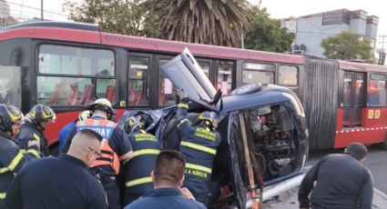 Fatídico accidente: Dos muertos tras brutal volcadura en canal de Tezontle, en Iztapalapa