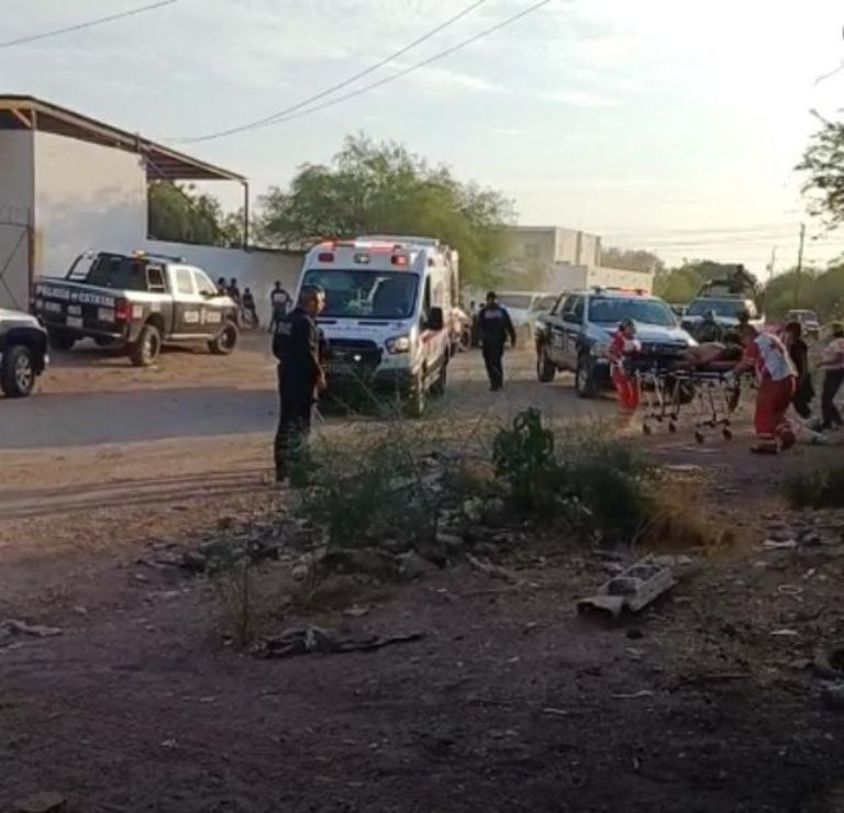 El momento en que la víctima es subida a la ambulancia de Cruz Roja