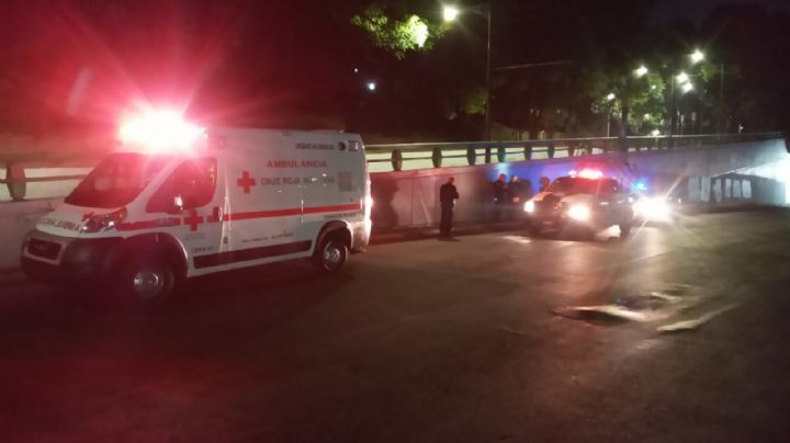 Amanece muerto: Ciclista se cuelga de un puente en Circuito Interior y Paseo de la Reforma