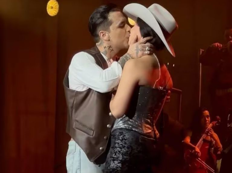 ¿Por qué Ángela Aguilar y Christian Nodal filtraron su relación?