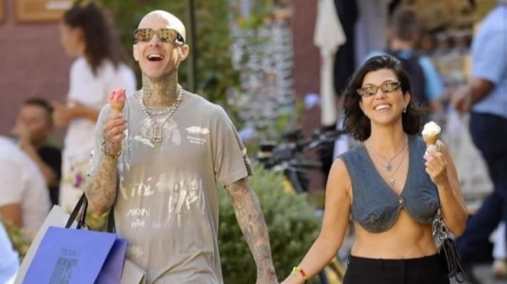 Travis Barker interpreta a 'Forrest Gump' para este proyecto y Kourtney Kardashian lo anima