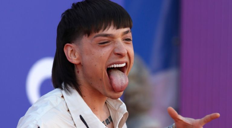 Peso Pluma asegura que es el héroe de la música regional mexicana