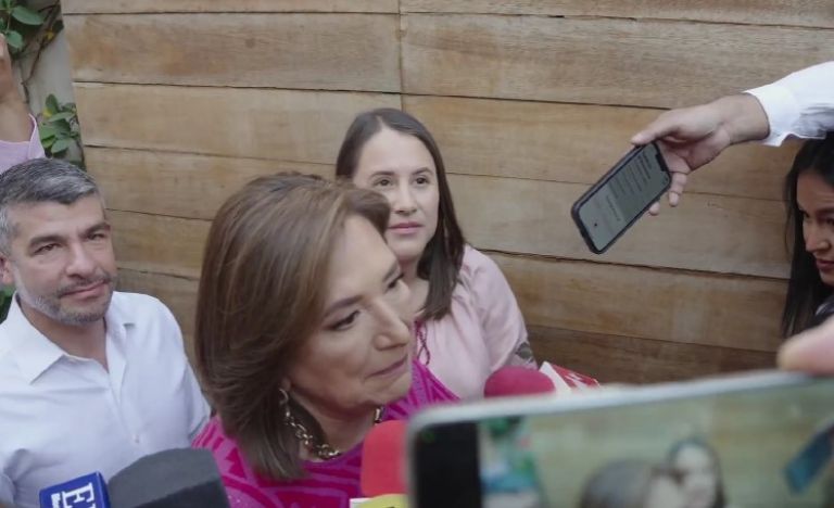 Xóchitl Gálvez acude a votar