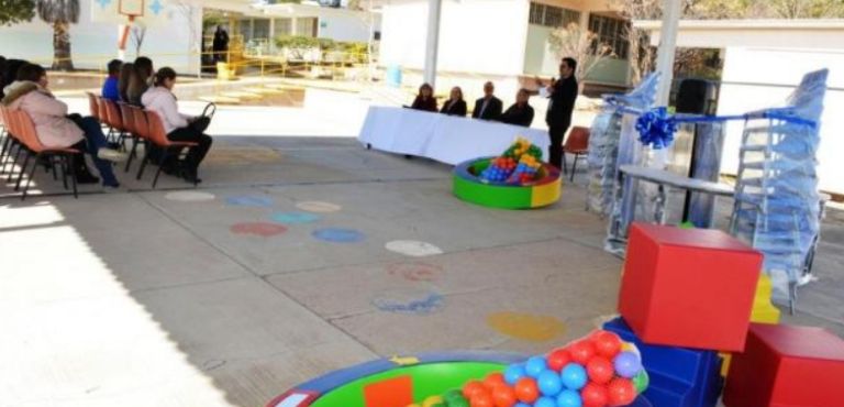 Ciudad Obregón: Toman padres de familia CAM número 52