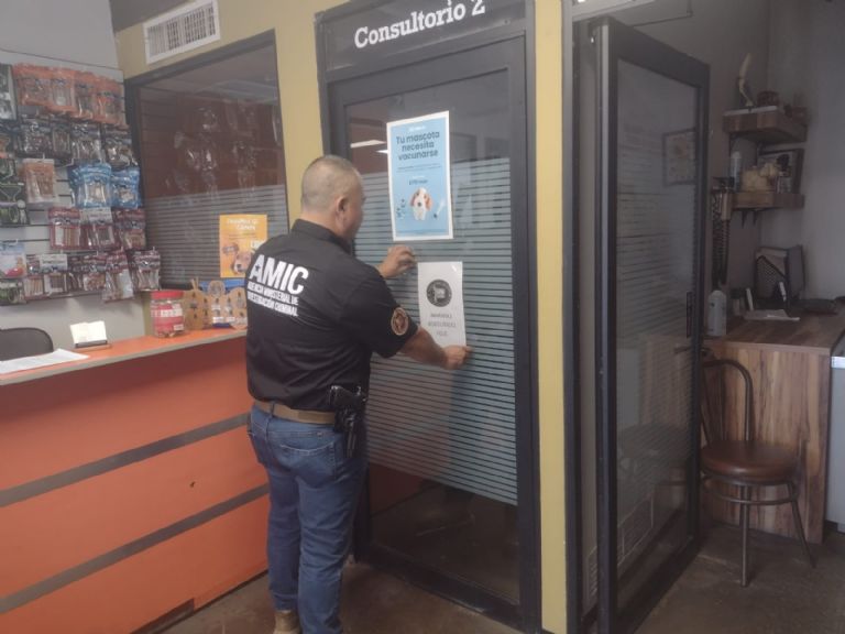 FGJES asegura clinica veterinaria Animal Kits