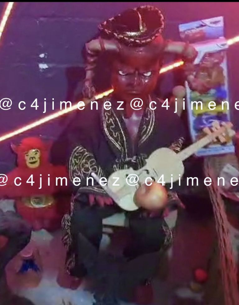 Altar satánico encontrado en la Venustiano Carranza