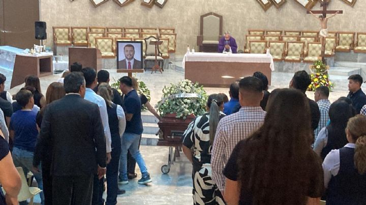 Sonora: Con misa y homenaje, así despidieron a Luis Castro, director del Oomapasc