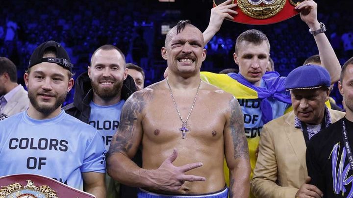 El campeón unificado de los pesados, Oleksandr Usyk arremete contra el 'Canelo'