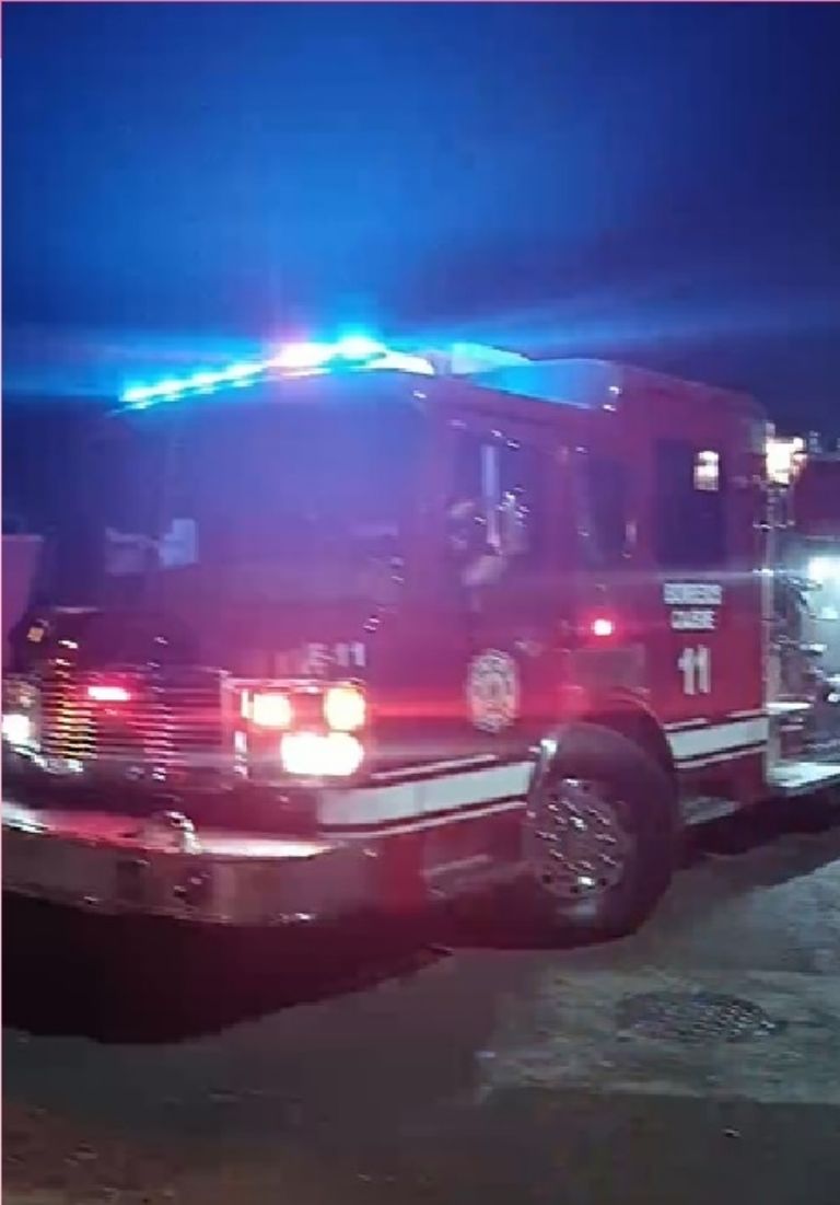 Incendio en Obregón moviliza a los Bomberos. Foto: Facebook