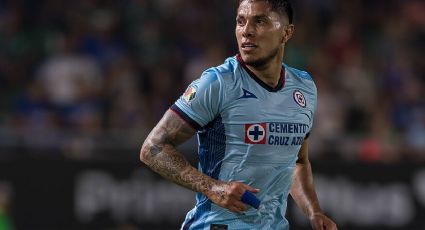 Cruz Azul respalda a Carlos Salcedo; le otorga permiso para irse del país