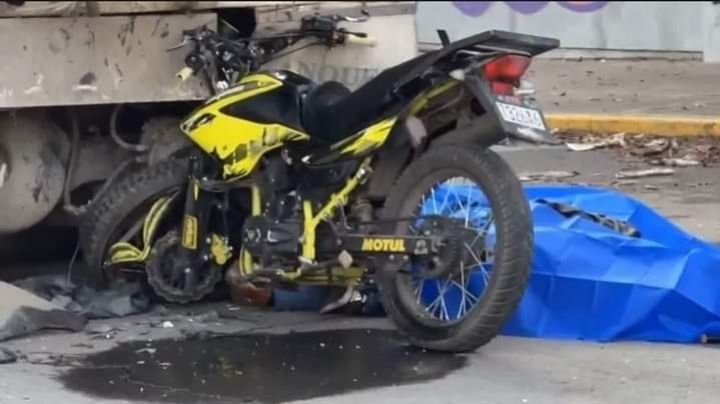 Fatal accidente: Tres motociclistas mueren tras estrellarse contra camión en Ecatepec