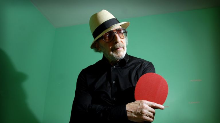 legendario jugador de ping pong Marty Reisman,