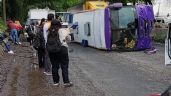 Foto ilustrativa de la nota titulada Caos en la México-Querétaro: Autobús se vuelca sobre los laterales en Cuautitlán