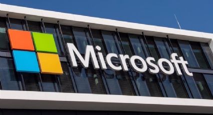 Caída de Microsoft afecta a México: Largas filas en AICM por fallo global informático