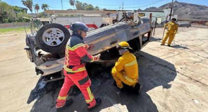 Cuerpo de Bomberos de Guaymas se capacita en rescate urbano y extracción vehicular