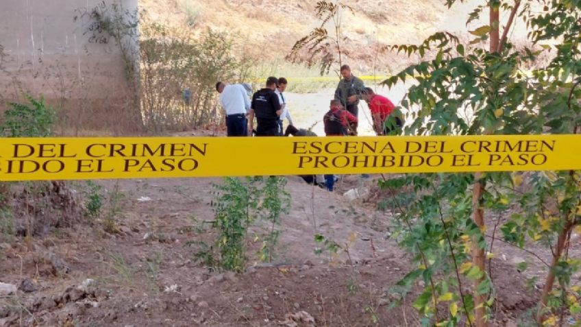 Hallan encobijado en colonia de Hermosillo; el cuerpo tenía heridas de arma punzocortante