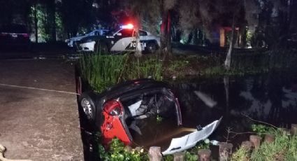 FUERTES FOTOS: Fatal accidente en Xochimilco, CDMX, deja tres muertas; cayeron a canal