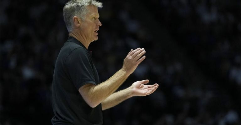 Steve Kerr tiene mucho que afinar con su equipo
