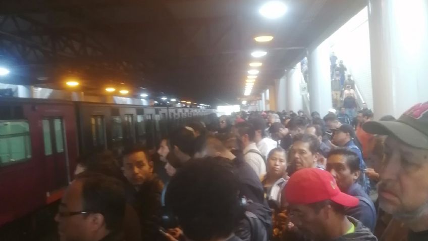 Caos en la Línea A del Metro: Tras quedarse sin luz se retoma servicio, pero con retrasos