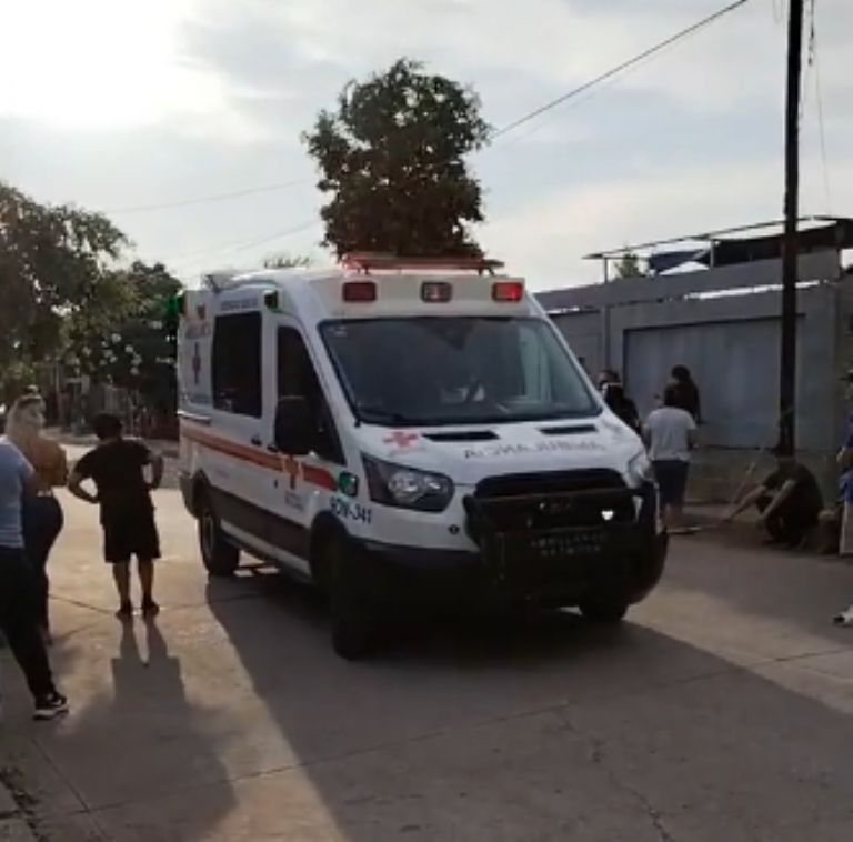 Paramédicos de Cruz Roja se hicieron presentes en el lugar 