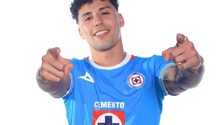 Cruz Azul anuncia fichaje de Jorge Sánchez y aficionados explotan en su contra