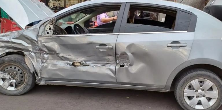 Accidente en Ciudad Obregón deja una víctima prensada. Foto: Facebook