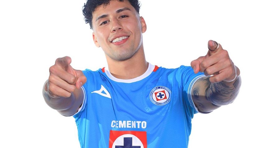 Cruz Azul anuncia fichaje de Jorge Sánchez y aficionados explotan en su contra