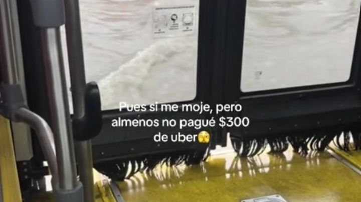 (VIDEO) Camión se convierte en alberca tras inundarse: "Mejor cómprate una lancha"