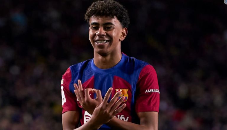 Actualmente, Lamine Yamal tiene 16 años