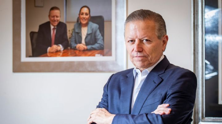 Claudia Sheinbaum anuncia a Arturo Zaldívar como Coordinador de Política y Gobierno de Presidencia