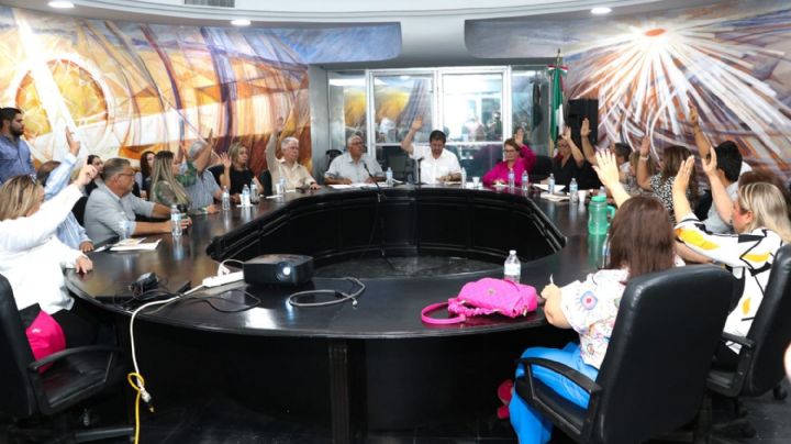 Ayuntamiento de Navojoa elige a su comisión mixta para la entrega-recepción