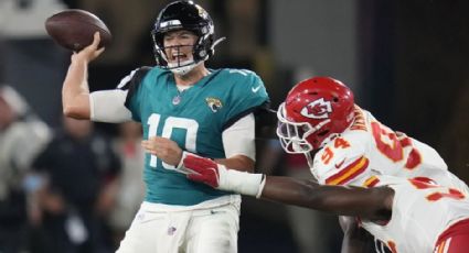 Mac Jones se divierte mientras compite por un papel de reserva con los Jaguars