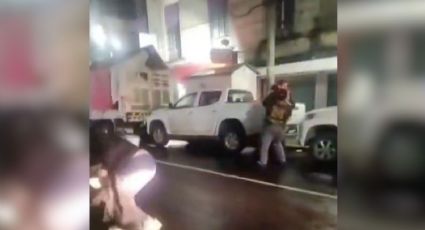 (FUERTE VIDEO) Madrugada violenta en la Doctores: Pelea campal moviliza a las autoridades