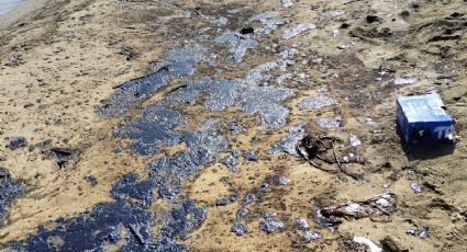 Playas de Tabasco contaminadas por chapopote; investigan a refinería Dos Bocas